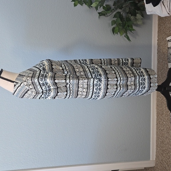 J McLaughlin Catalina Cloth Blue Patterned Sheath 3/4 Sleeves Dress Sz Medium - Picture 8 of 13